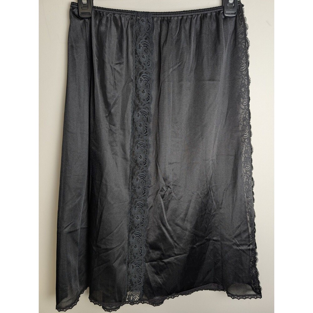 Vintage Stellar Foundations Half Slip Black Skirt Size Med ILGWU Union Wide Lace